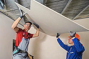 10 Étapes à suivre pour poser un plafond correctement à Saint-Laurent-les-Bains